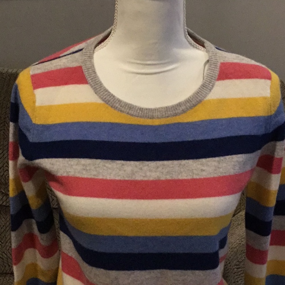 C&C California Sweater - Picture 4 of 5